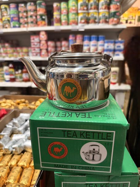 Ook keukengereedschappen zijn bij ons verkrijgbaar !